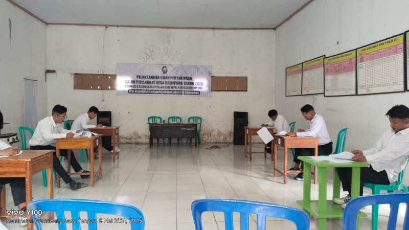 Pemantauan Ujian Perangkat Desa Krempong Digelar di Kantor Desa
