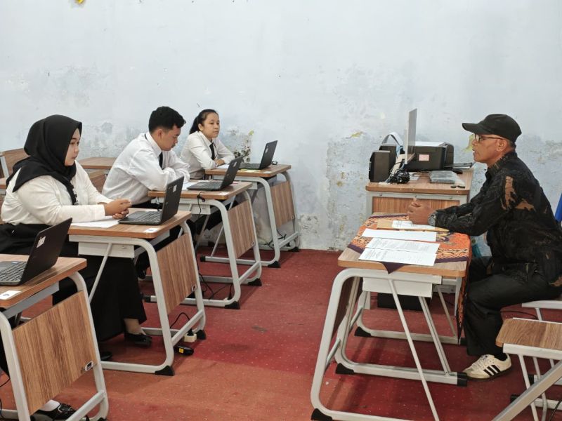 Dinpermades Temanggung Lakukan Pemantauan Ujian Pengangkatan Perangkat Desa Giyono