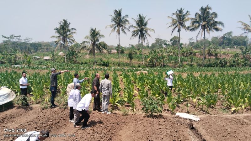 Dinpermades Temanggung Laksanakan Tinjauan Lokasi Tukar Menukar Tanah Kas Desa Masa Lampau di Candimulyo